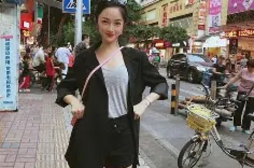 600万粉网红翻车嘴上宣扬家国私下重金办海外身份